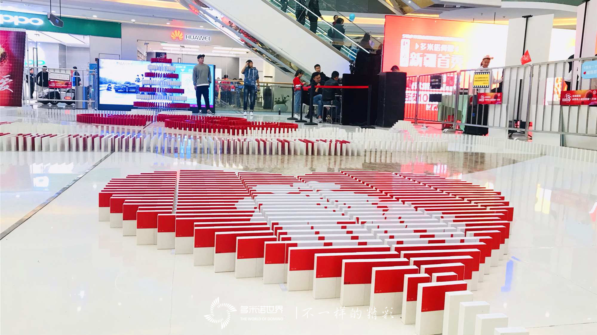 多米诺骨牌新疆首秀,庆祝佳音试管宝宝出生破万例