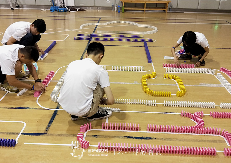 2019广联达新人训“夜战多米诺